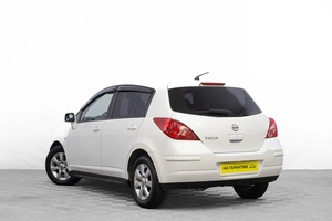 Хетчбэк Nissan Tiida 2008 года, 789000 рублей, Барнаул