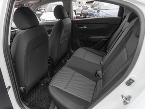 Седан Kia Rio 2017 года, 1299000 рублей, Саратов
