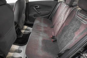 Седан Volkswagen Polo 2011 года, 999000 рублей, Барнаул