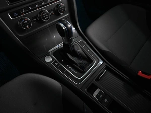 Хетчбэк Volkswagen Golf 2014 года, 1179000 рублей, Аксай