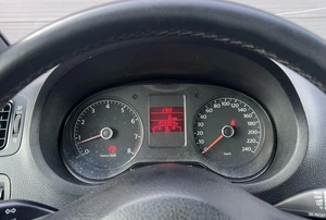 Седан Volkswagen Polo 2012 года, 780000 рублей, Солонцы