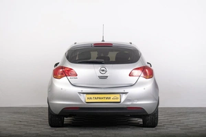 Хетчбэк Opel Astra 2011 года, 709000 рублей, Томск
