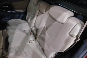 Внедорожник Toyota RAV4 2010 года, 1299000 рублей, Новокузнецк