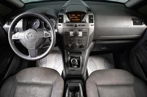 Минивэн Opel Zafira 2007 года, 479000 рублей, Сургут