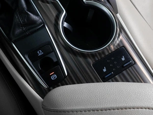 Седан Toyota Camry 2018 года, 2679000 рублей, Тюмень