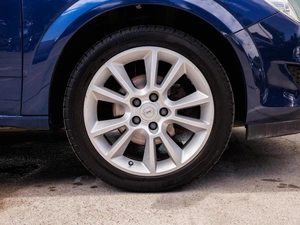 Седан Opel Astra 2008 года, 599000 рублей, Большой Сочи