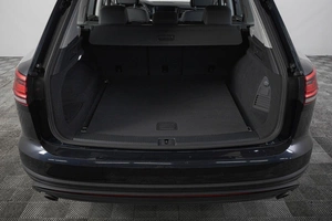 Внедорожник Volkswagen Touareg 2020 года, 4369000 рублей, Кемерово