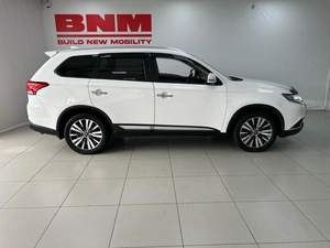 Внедорожник Mitsubishi Outlander 2019 года, 2960000 рублей, Смоленск