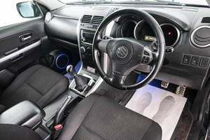 Внедорожник Suzuki Escudo 2008 года, 999000 рублей, Красноярск