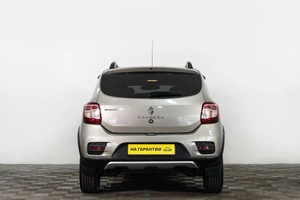 Хетчбэк Renault Sandero 2015 года, 779000 рублей, Сургут