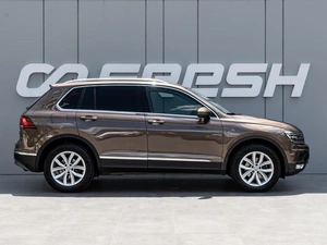 Внедорожник Volkswagen Tiguan 2017 года, 2375000 рублей, Краснодар