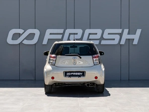 Хетчбэк Toyota iQ 2009 года, 670000 рублей, Краснодар
