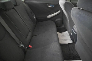Лифтбек Toyota Prius 2012 года, 1049000 рублей, Кемерово
