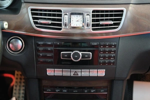 Седан Mercedes-benz E-класс 2013 года, 2439000 рублей, Омск