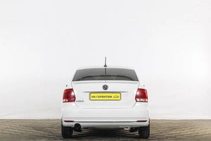 Седан Volkswagen Polo 2017 года, 1369000 рублей, Тюмень
