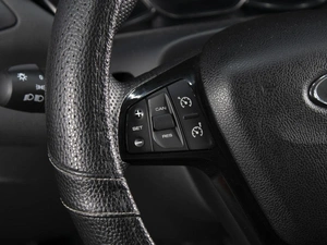 Седан ВАЗ (LADA) Vesta 2017 года, 900000 рублей, Омск