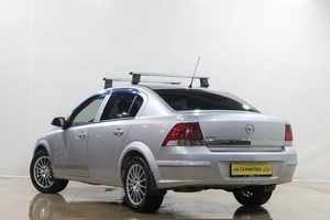 Седан Opel Astra 2010 года, 579000 рублей, Новокузнецк