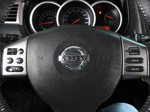 Хетчбэк Nissan Tiida 2011 года, 999000 рублей, Аксай