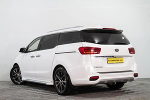 Минивэн Kia Carnival 2019 года, 2789000 рублей, Сургут