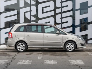 Минивэн Opel Zafira 2011 года, 680000 рублей, Краснодар