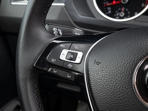 Внедорожник Volkswagen Tiguan 2019 года, 2240000 рублей, Краснодар