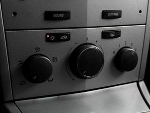 Седан Opel Astra 2011 года, 699000 рублей, Тюмень