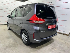 Минивэн Honda Freed 2019 года, 1450000 рублей, Красноярск