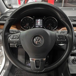 Седан Volkswagen Passat 2013 года, 1150000 рублей, Красноярск