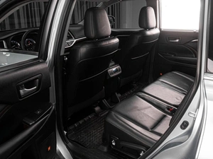 Внедорожник Toyota Highlander 2014 года, 3199000 рублей, Тюмень