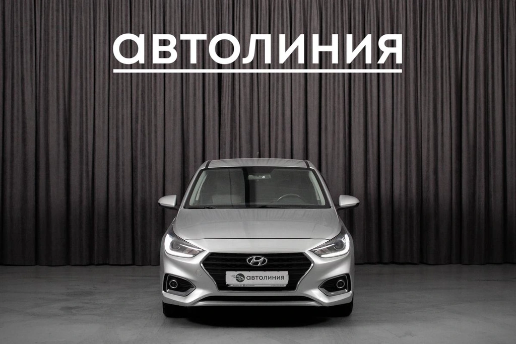 Седан Hyundai Solaris 2019 года, 1249000 рублей, Красноярск