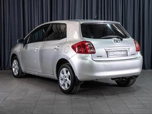 Хетчбэк Toyota Auris 2008 года, 700000 рублей, Волгоград