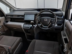 Минивэн Honda Stepwgn 2017 года, 2040000 рублей, Краснодар