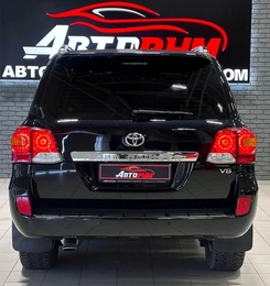 Внедорожник Toyota Land Cruiser 2014 года, 4200000 рублей, Красноярск