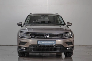 Внедорожник Volkswagen Tiguan 2019 года, 2199000 рублей, Челябинск