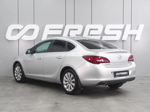 Седан Opel Astra 2014 года, 814000 рублей, Воронеж