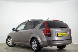 Универсал Kia Ceed 2011 года, 879000 рублей, Оренбург