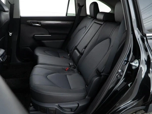 Внедорожник Toyota Highlander 2026 года, 5568888 рублей, Москва