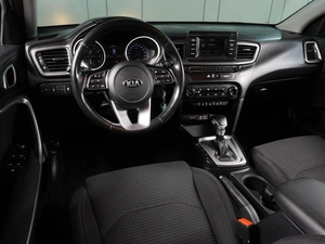 Хетчбэк Kia Ceed 2018 года, 1599000 рублей, Воронеж