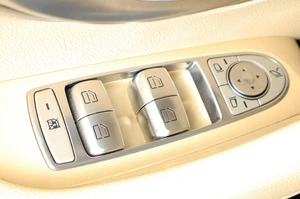 Седан Mercedes-benz E-класс 2016 года, 3359000 рублей, Тюмень