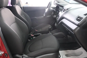 Седан Kia Rio 2014 года, 889000 рублей, Омск