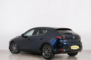 Хетчбэк Mazda 3 2020 года, 1749000 рублей, Красноярск