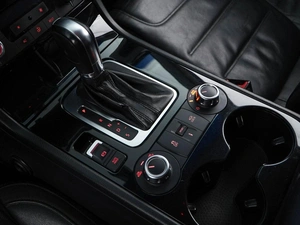 Внедорожник Volkswagen Touareg 2012 года, 1699777 рублей, Москва