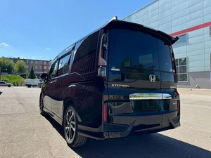 Минивэн Honda Stepwgn Spada 2020 года, 2419000 рублей, Красноярск