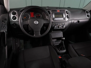 Внедорожник Volkswagen Tiguan 2008 года, 799000 рублей, Воронеж