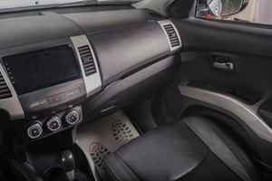 Внедорожник Mitsubishi Outlander 2011 года, 1299000 рублей, Томск