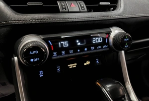 Внедорожник Toyota RAV4 2021 года, 3397000 рублей, Красноярск