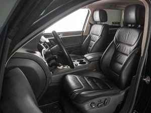 Внедорожник Volkswagen Touareg 2015 года, 2595000 рублей, Тюмень