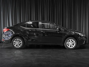 Седан Toyota Corolla 2013 года, 1319000 рублей, Тюмень