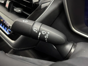 Универсал Toyota Corolla 2019 года, 1720100 рублей, Красноярск