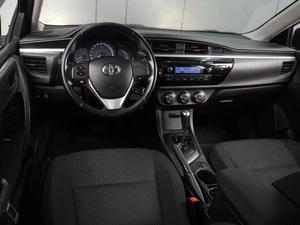 Седан Toyota Corolla 2015 года, 1199000 рублей, Воронеж